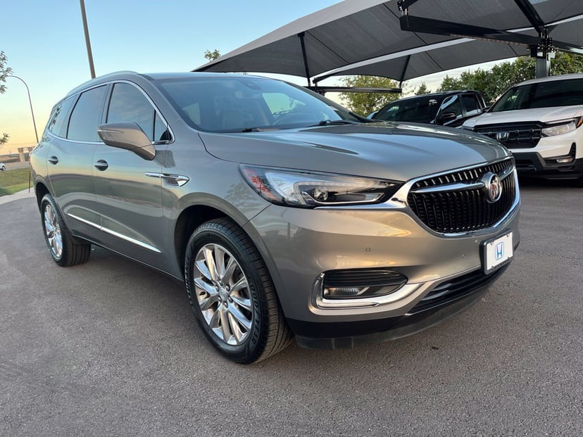 2018 Buick Enclave - Image 1