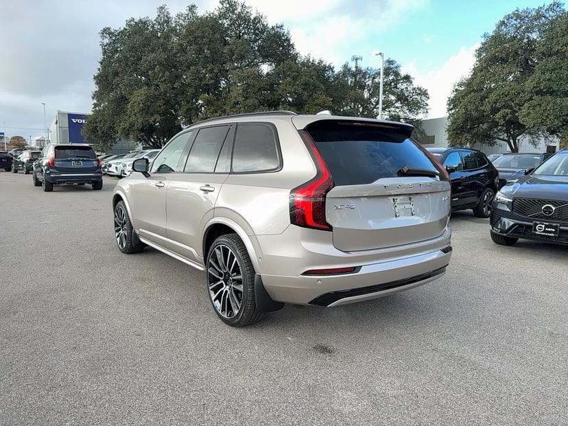 2026 Volvo XC90 - Image 3