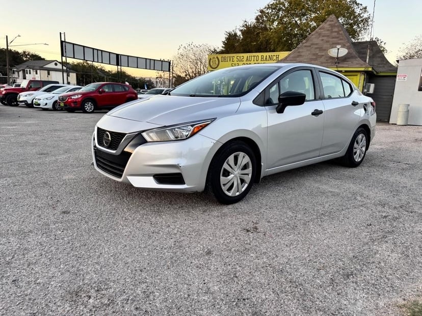 2020 Nissan Versa - Image 1