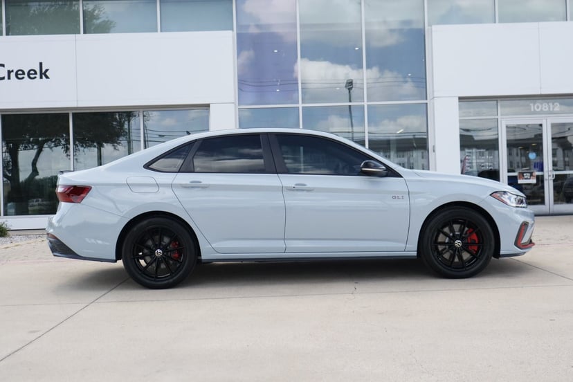 2026 Volkswagen Jetta GLI - Image 2