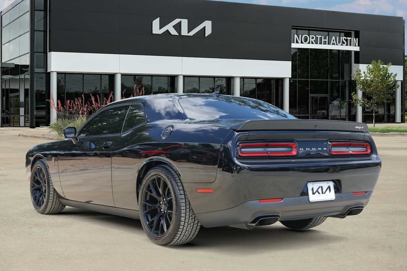 2016 Dodge Challenger - Image 3