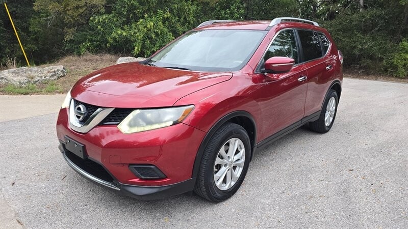 2015 Nissan Rogue - Image 1
