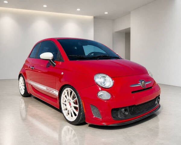 2013 Fiat 500 - Image 1