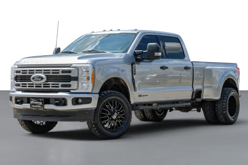 2023 Ford F-350 - Image 1