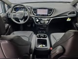 2025 Chrysler Voyager - Preview 10