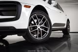 2024 Porsche Macan - Preview 12