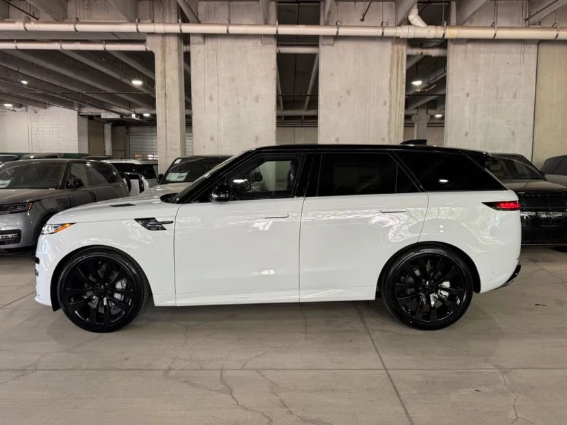 2026 Land Rover Range Rover Sport - Image 2
