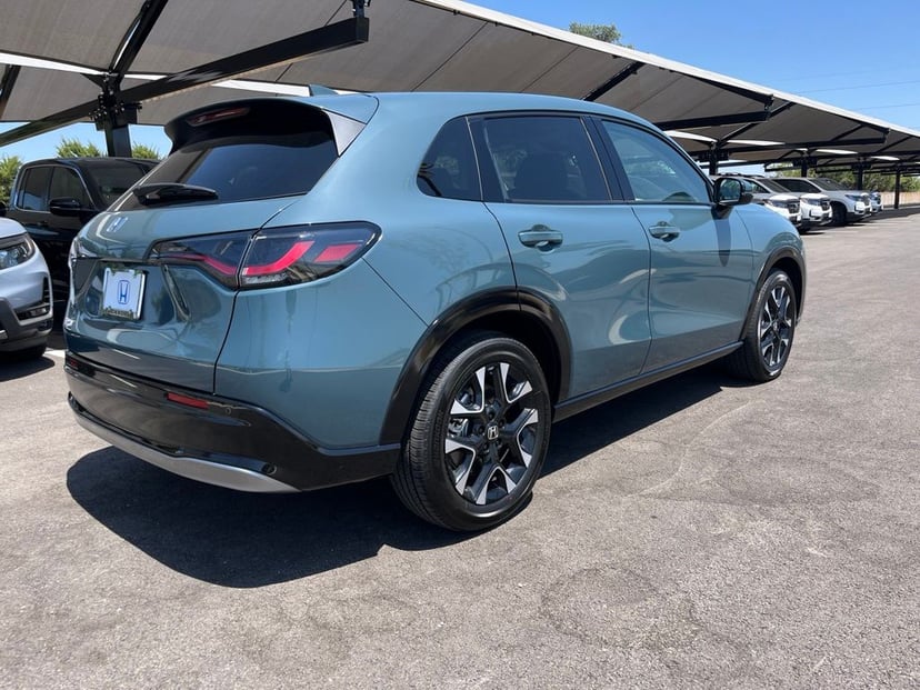 2027 Honda HR-V - Image 3