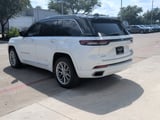 2023 Jeep Grand Cherokee - Preview 13