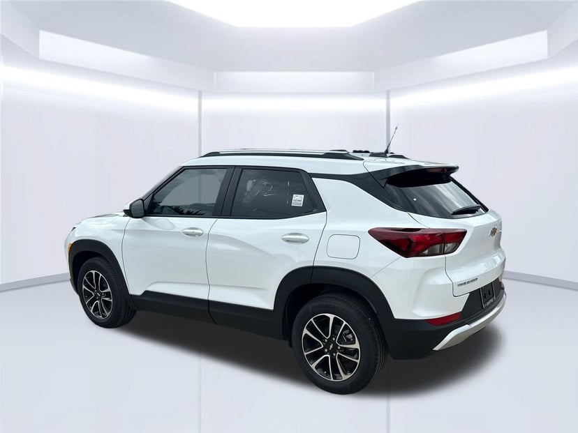 2026 Chevrolet Trailblazer - Image 3