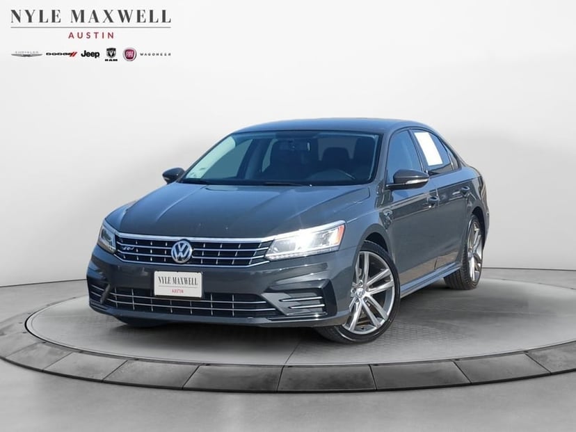 2018 Volkswagen Passat - Image 1