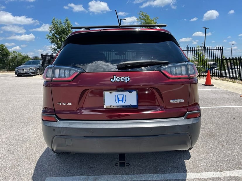 2019 Dodge Cherokee - Image 3
