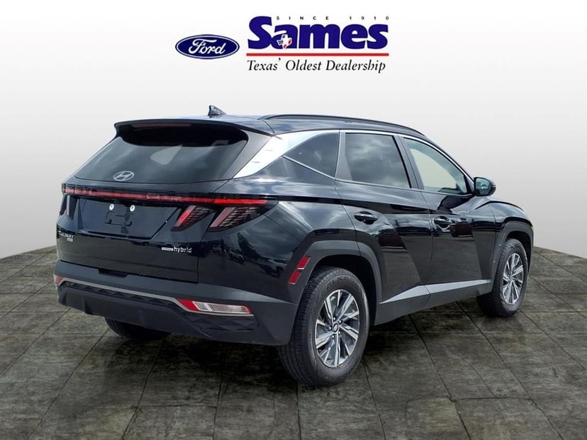 2023 Hyundai Tucson Hybrid - Image 3