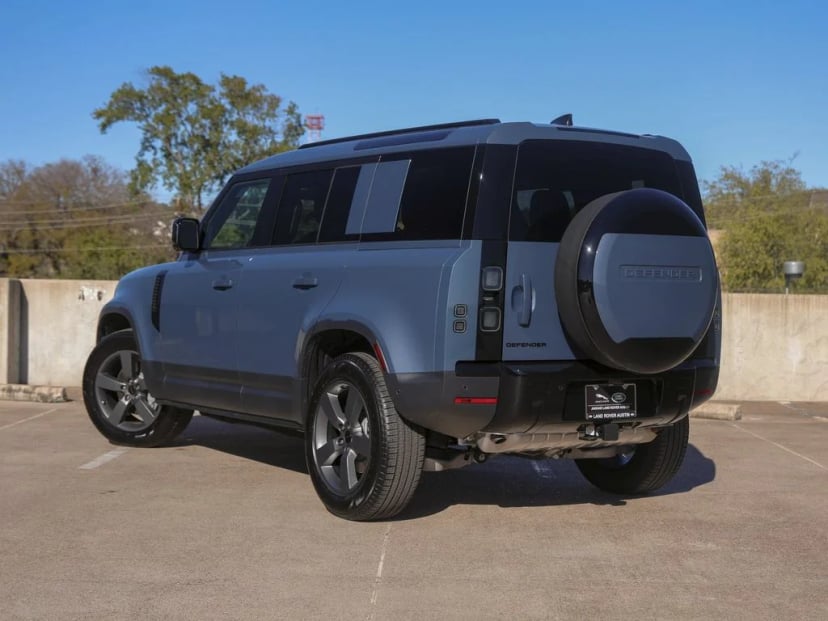 2026 Land Rover Defender - Image 3