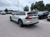 2020 Volvo V60 Cross Country - Preview 2