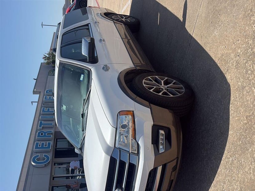 2015 Ford Expedition - Image 1