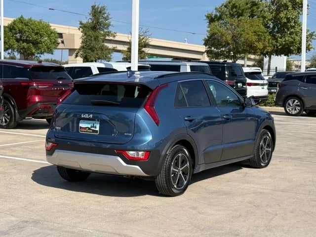 2024 Kia Niro Plug-In Hybrid - Image 2