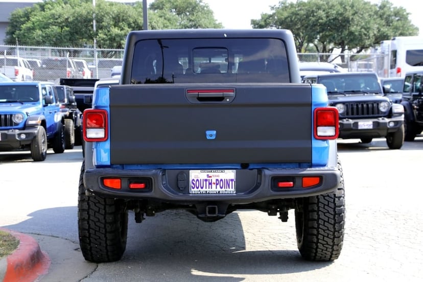 2020 Jeep Gladiator - Image 3