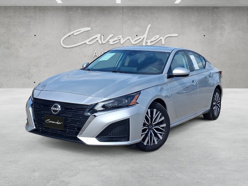 2023 Nissan Altima - Image 1