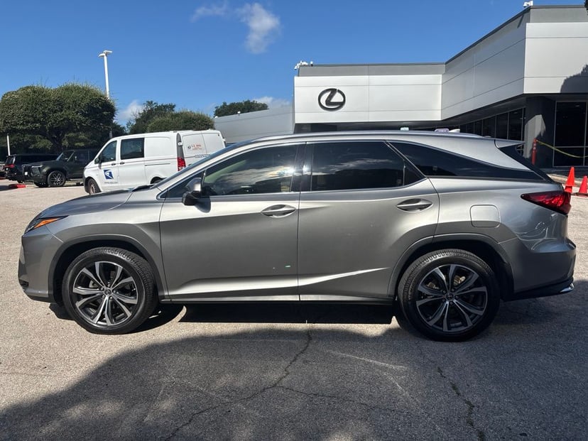 2019 Lexus RX - Image 2