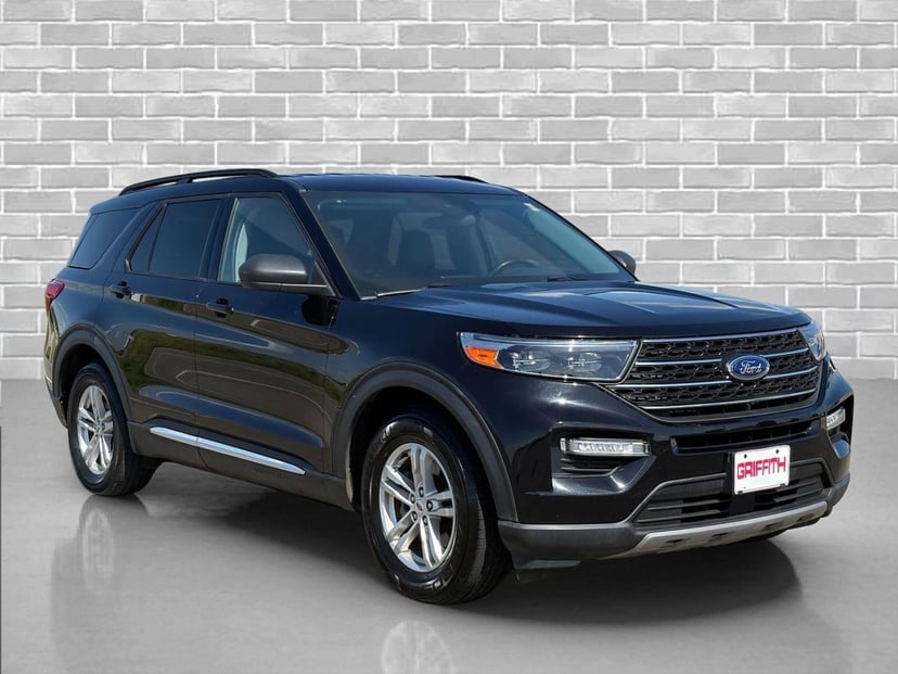 2023 Ford Explorer - Image 1