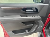 2026 Chevrolet Suburban - Preview 10