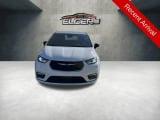 2025 Chrysler Pacifica - Preview 2