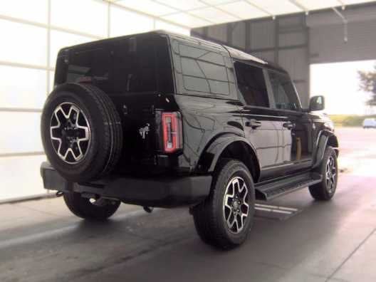 2025 Ford Bronco - Image 3