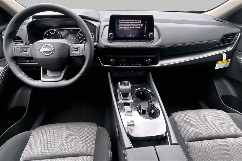2026 Nissan Rogue - Image 2