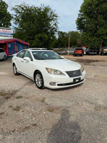 2011 Lexus ES - Image 1