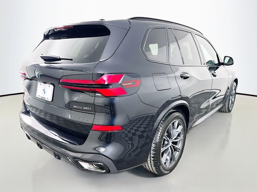 2026 BMW X5 - Image 3