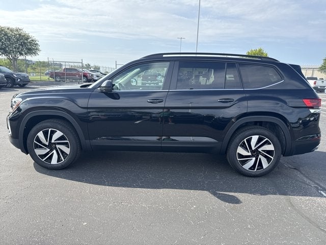 2026 Volkswagen Atlas - Image 2