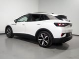 2023 Volkswagen ID.4 - Preview 8