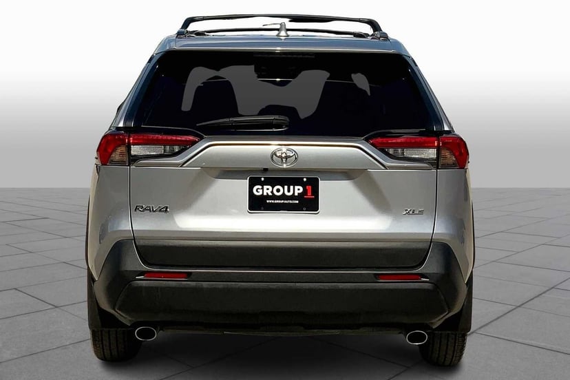 2022 Toyota RAV4 - Image 3