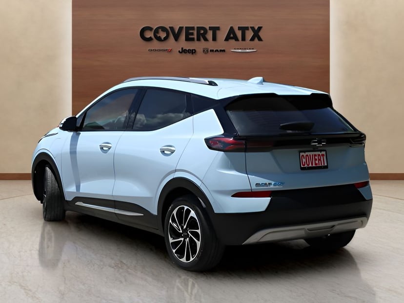 2023 Chevrolet Bolt EUV - Image 2