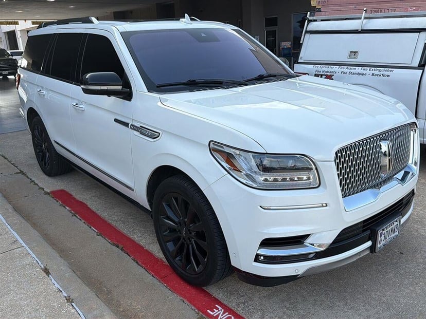 2020 Lincoln Navigator - Image 1
