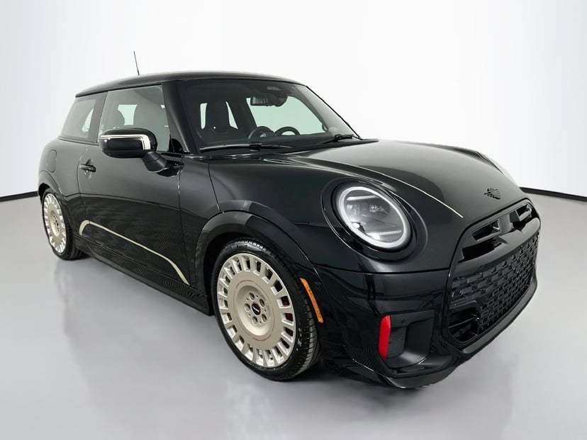 2027 MINI Hardtop - Image 1