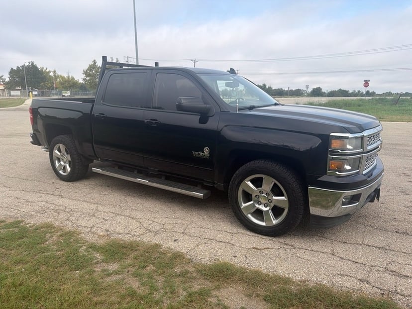 2015 Chevrolet Silverado 1500 - Image 1