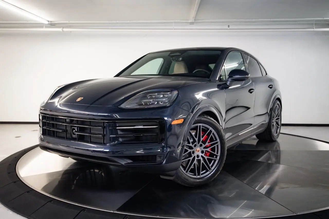 2026 Porsche Cayenne - Image 1