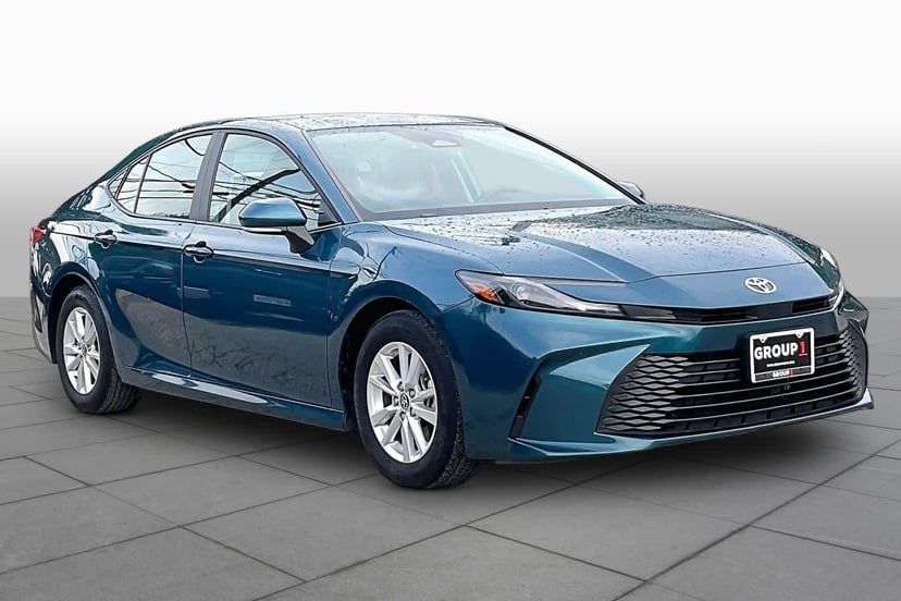2025 Toyota Camry - Image 2