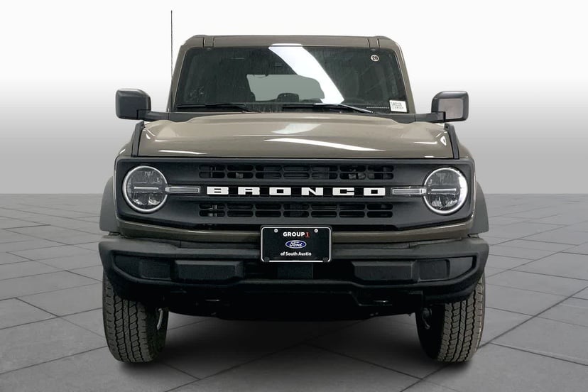 2026 Ford Bronco - Image 3
