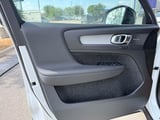 2026 Volvo XC40 - Preview 8
