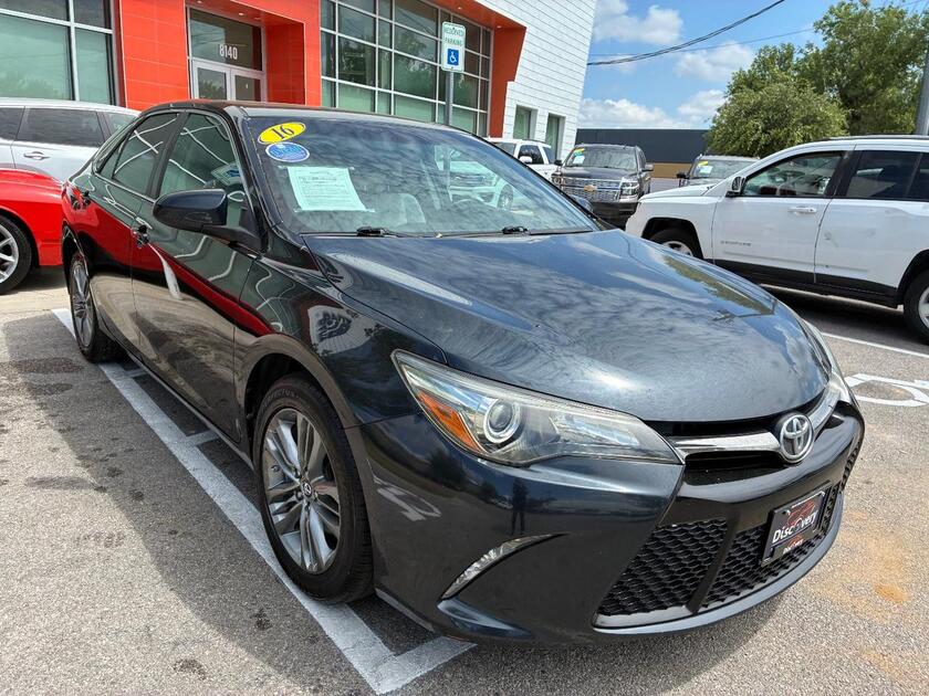 2016 Toyota Camry - Image 2