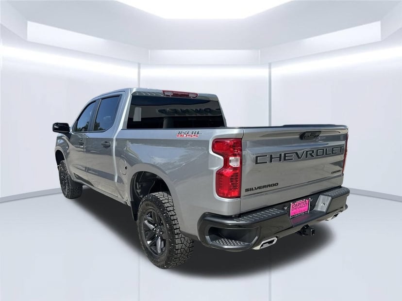 2026 Chevrolet Silverado 1500 - Image 1