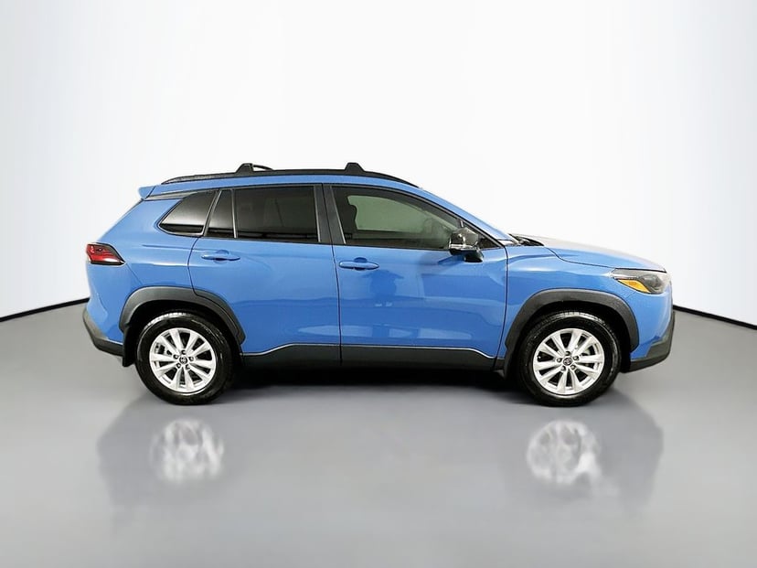 2026 Toyota Corolla Cross - Image 2