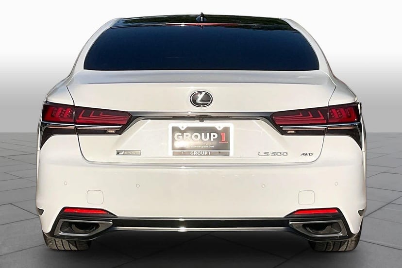2018 Lexus LS - Image 3
