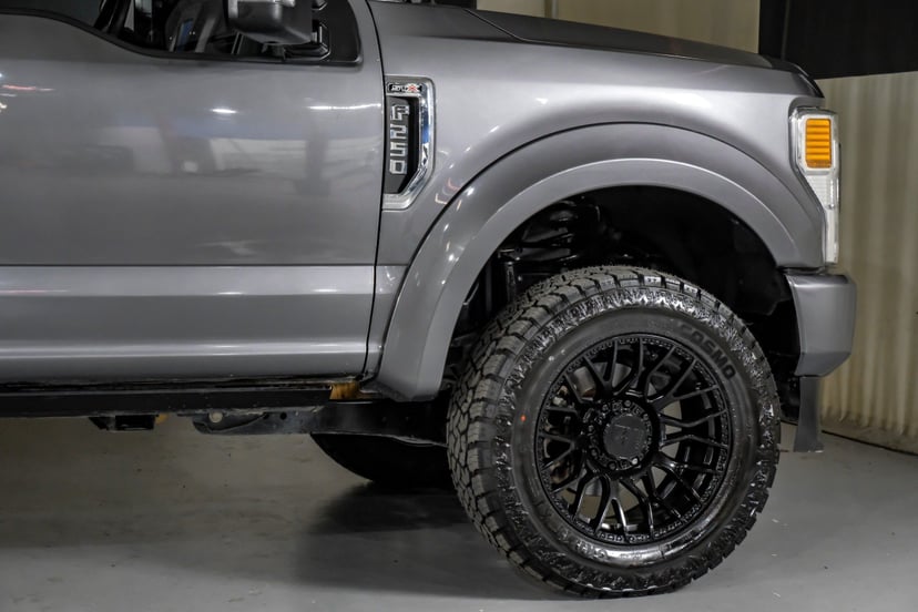 2022 Ford F-250 - Image 2