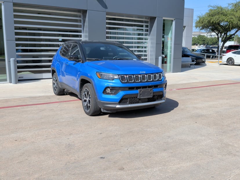2024 Jeep Compass - Image 1
