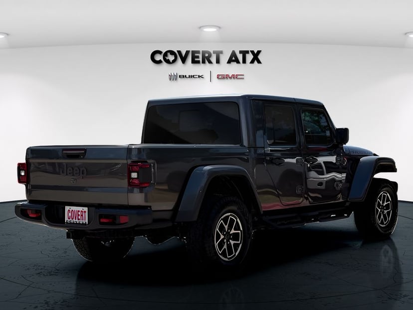 2025 Dodge Gladiator - Image 3