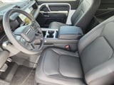 2026 Land Rover Defender - Preview 12